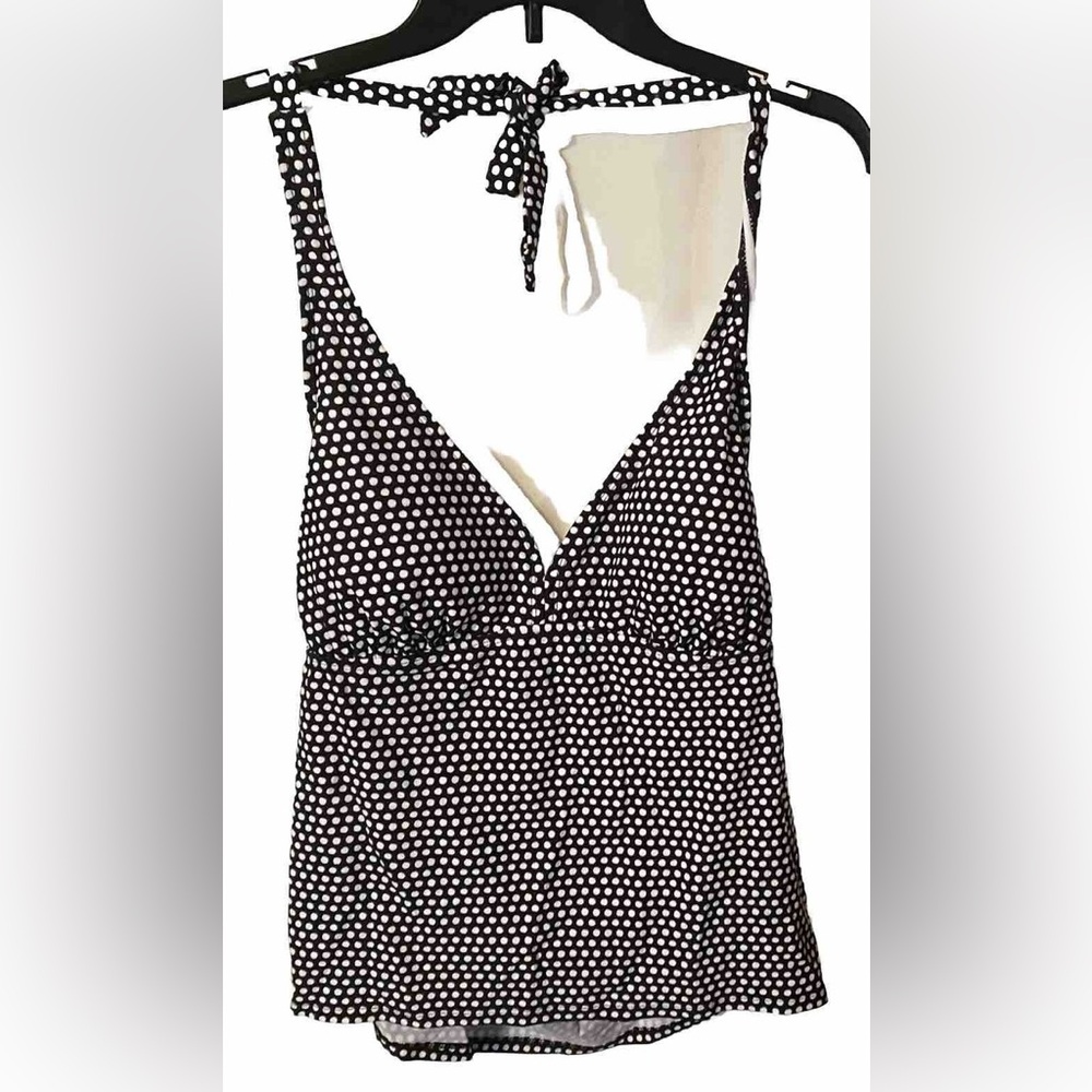 Black and White Polka Dot swim top Sz L